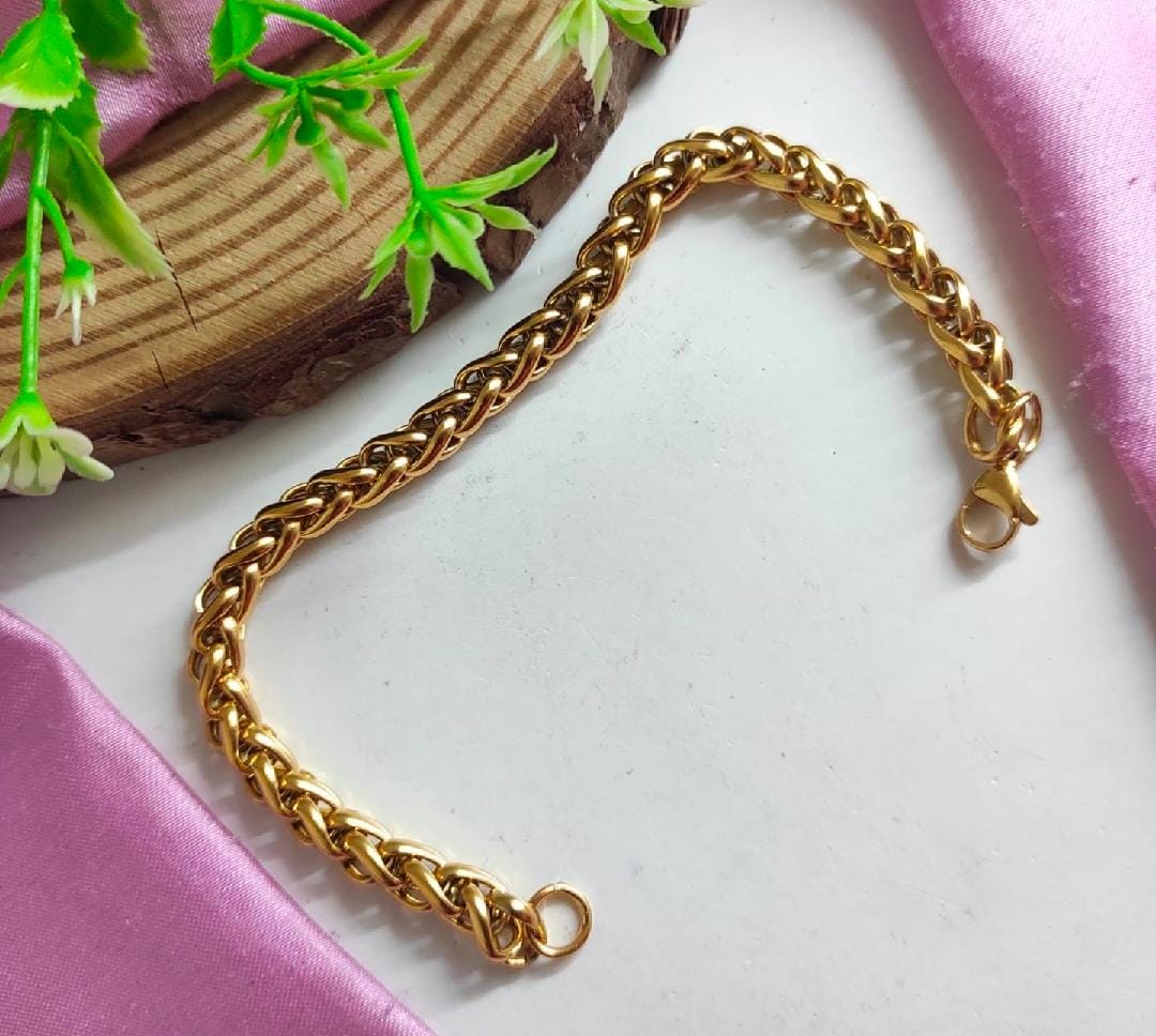 Anti Tarnish Stylish Chain Bracelet