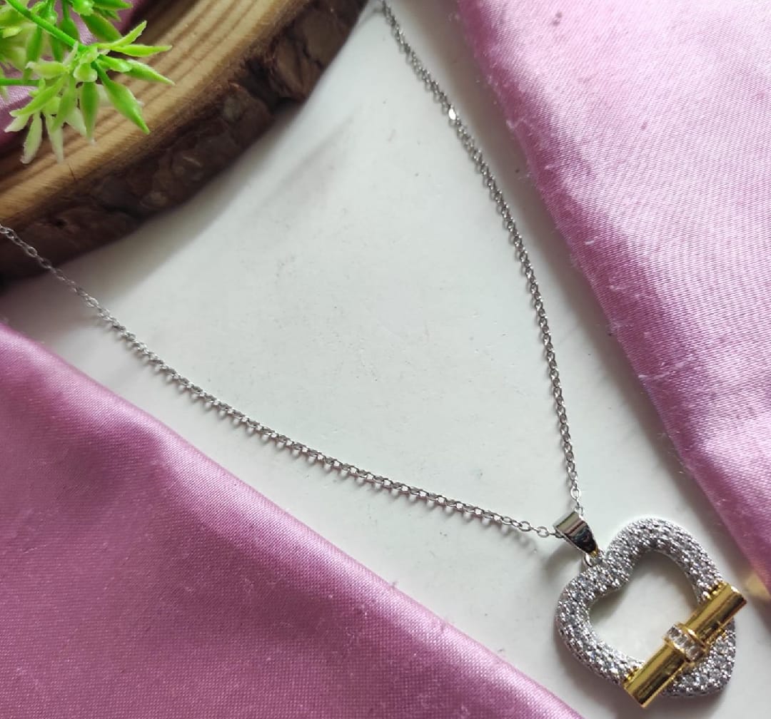 Anti Tarnish Diamond Heart Chain Pendant Set