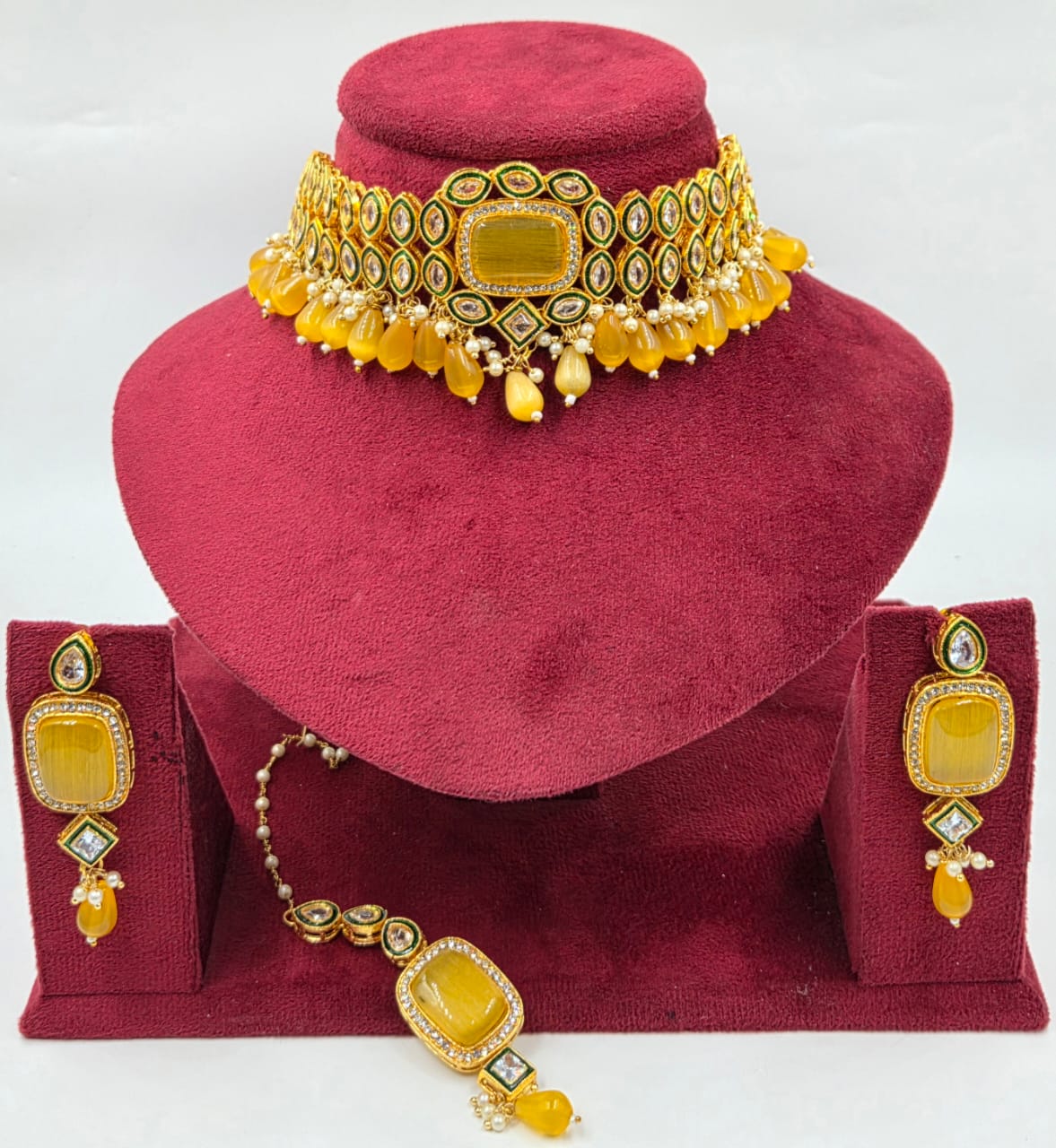 Monalisa Stone Choker Set