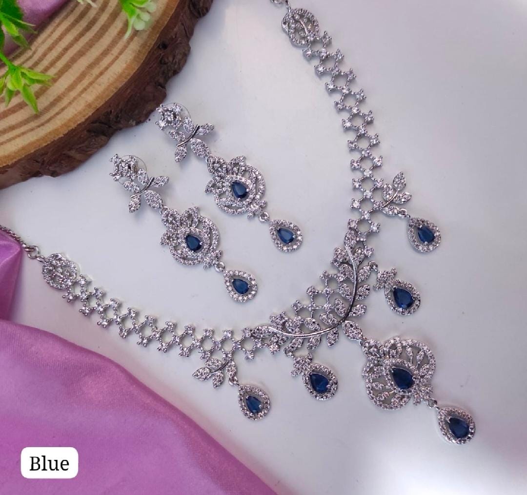 HeavyLook AD Necklace