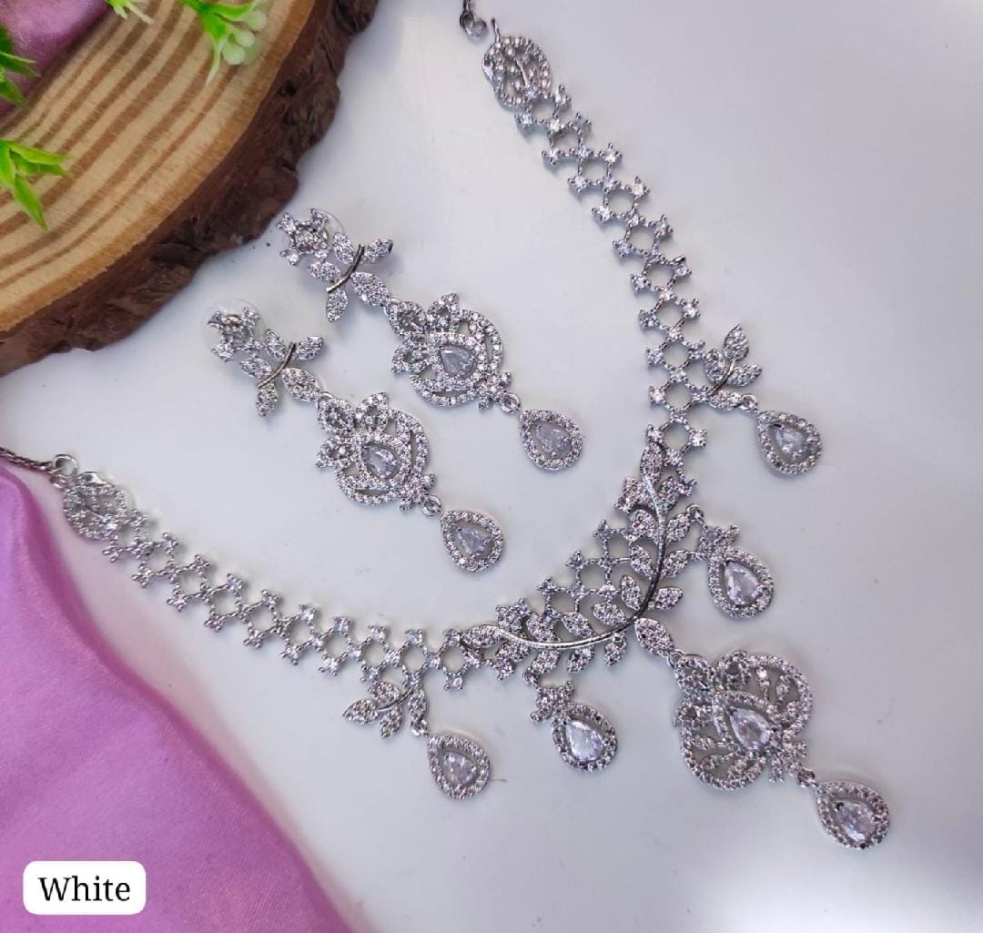 HeavyLook AD Necklace