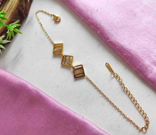 Anti Tarnish Lock Stone Bracelet