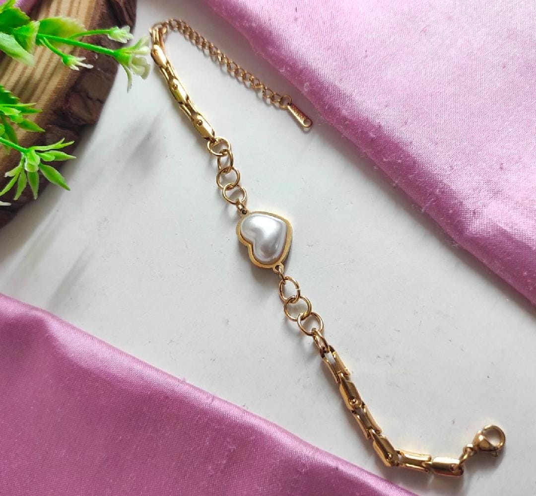 Anti Tarnish Pearl Heart Bracelet