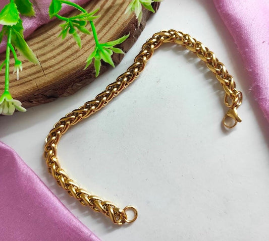 Anti Tarnish Stylish Chain Bracelet