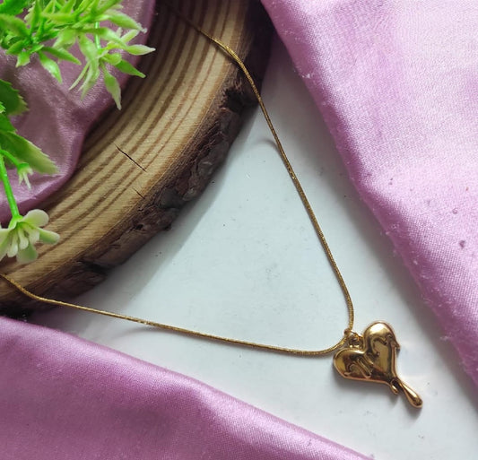 Anti Tarnish Melting Heart Chain Pendant
