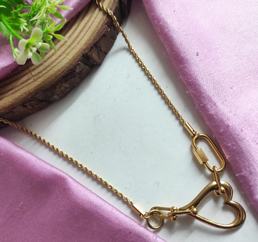 Anti Tarnish Lock Heart Neckpiece