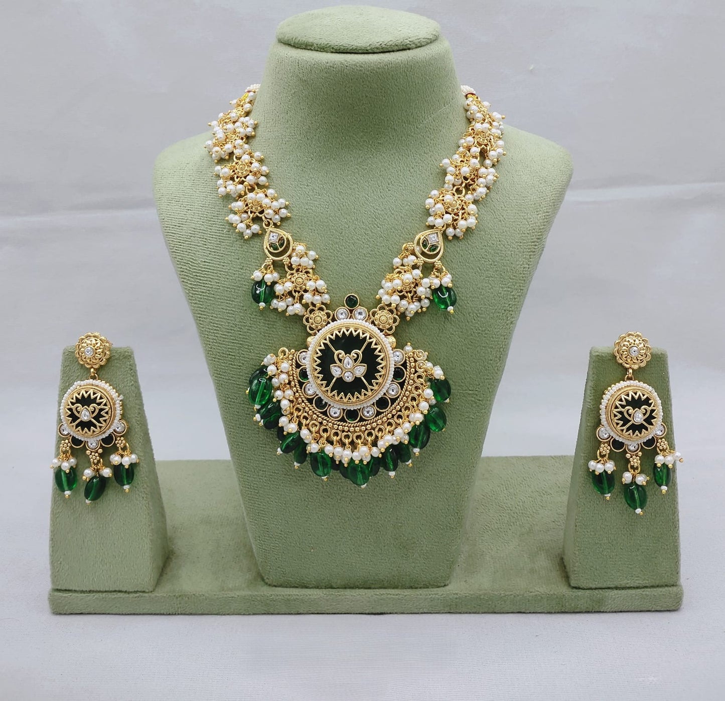 Rajwadi Polki Necklace