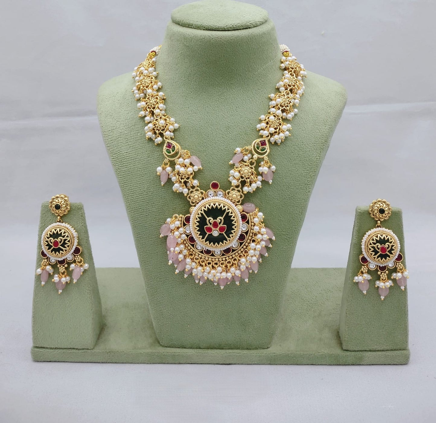 Rajwadi Polki Necklace