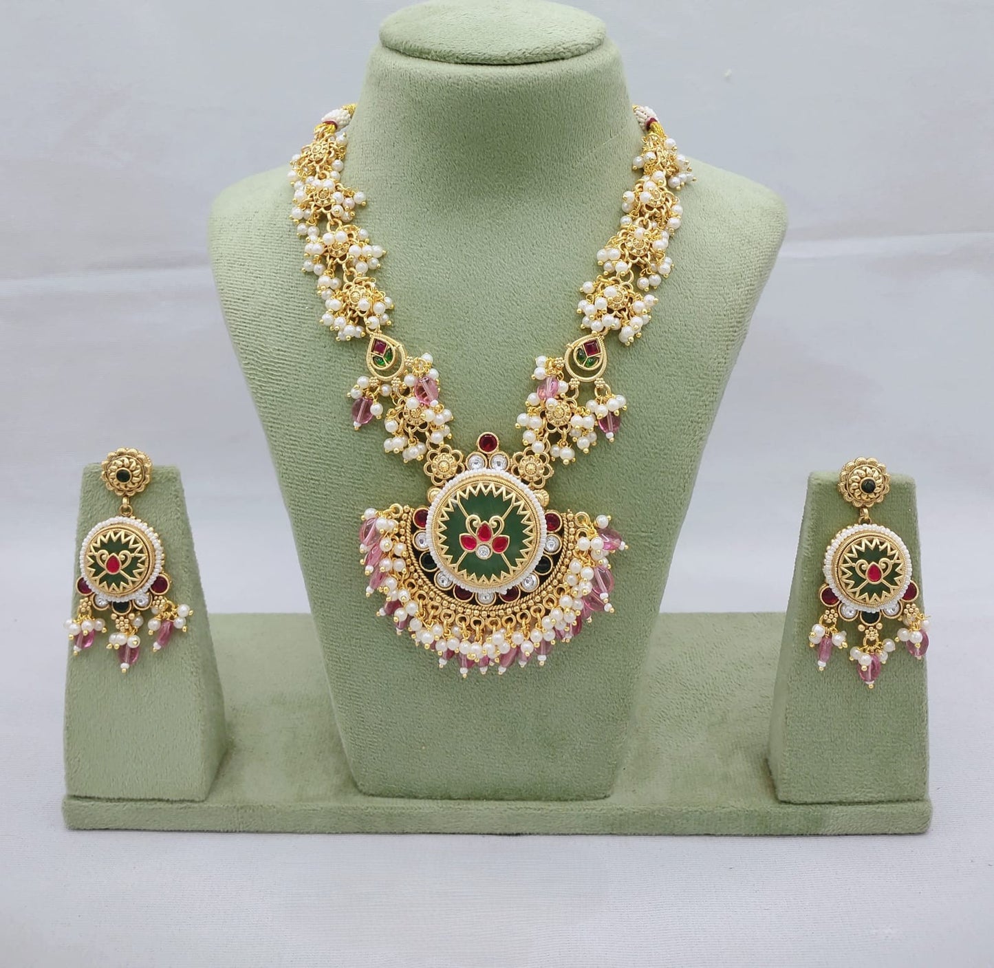 Rajwadi Polki Necklace