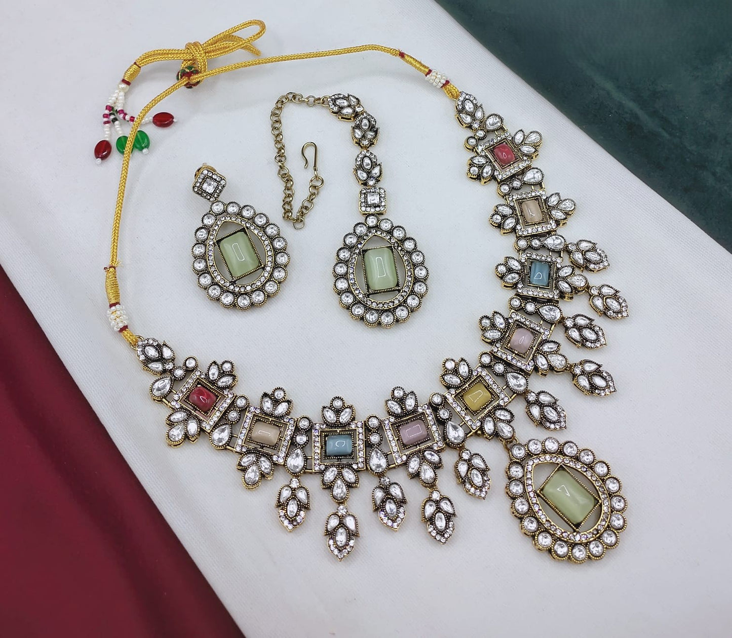 AD Polki Victorian Set