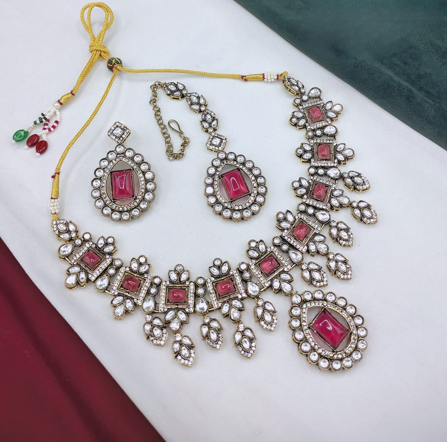 AD Polki Victorian Set