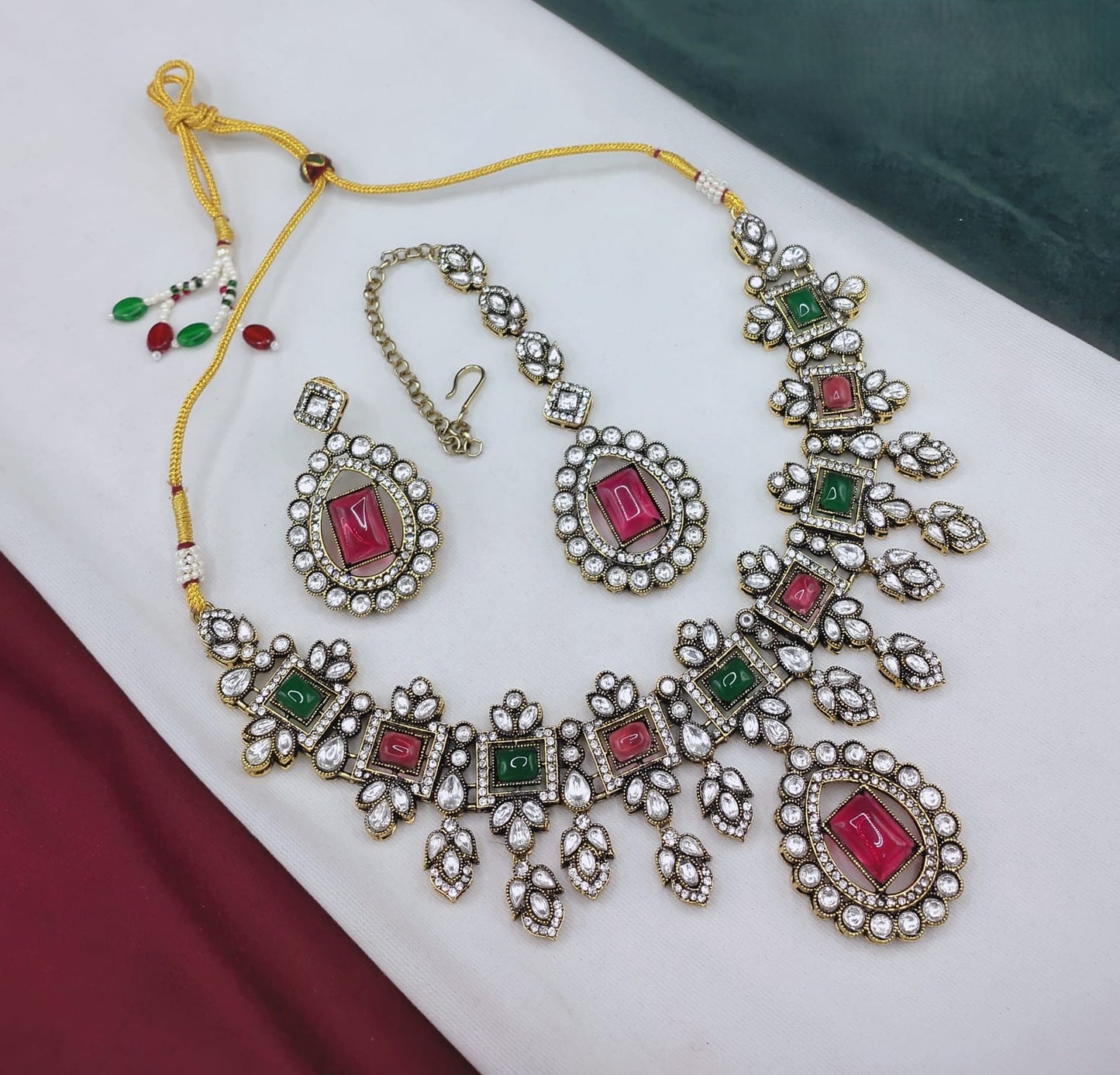 AD Polki Victorian Set