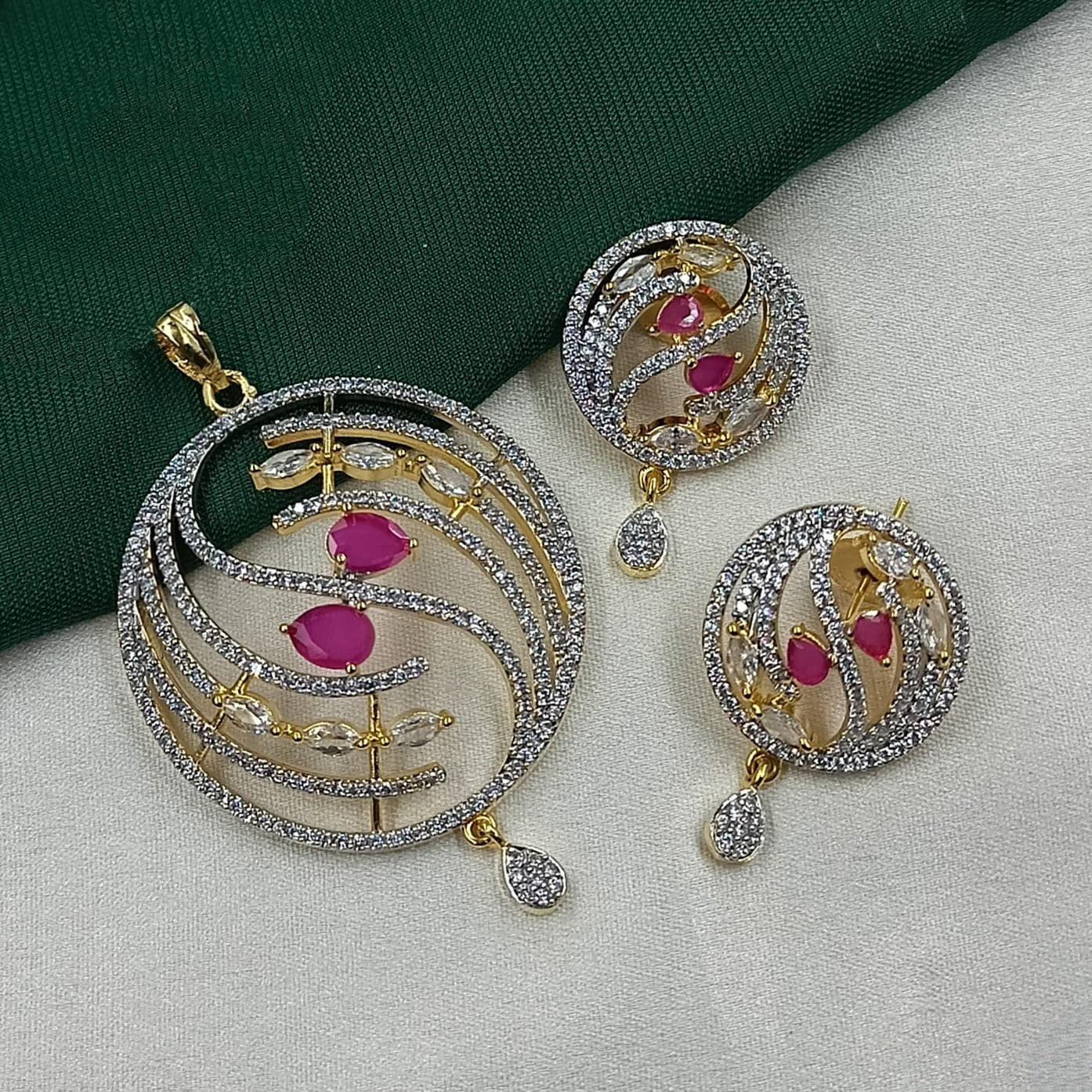 Dual Tone AD Pendat Set