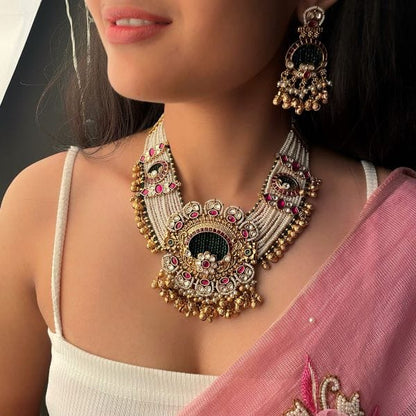 Royal Pearl Necklace