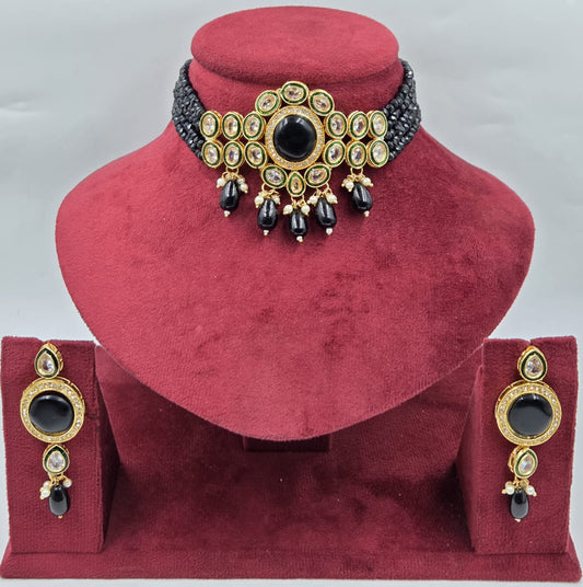 Crystal Choker with Earrings Tikka