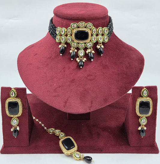 Crystal Choker with Earrings Tikka
