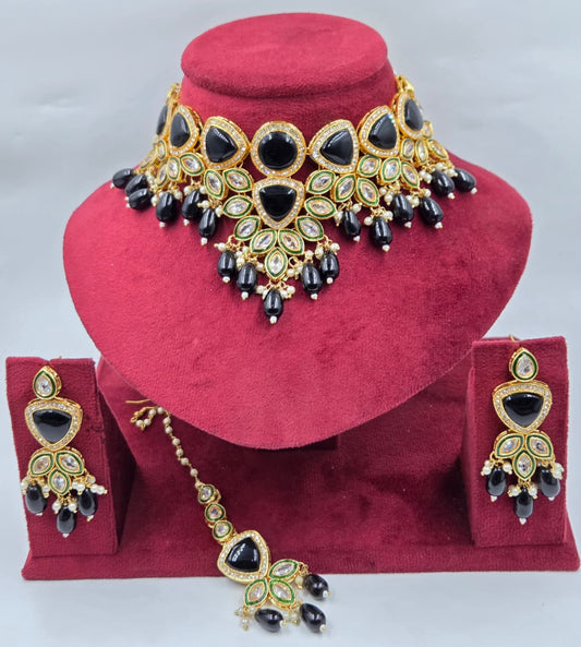 Monalisa Stone Heavy Choker Necklace