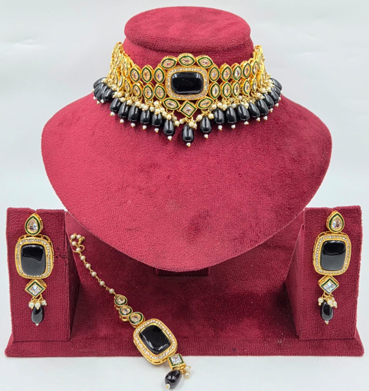 Monalisa Stone Choker Set