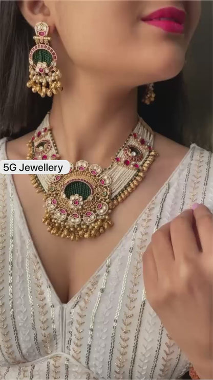 Royal Pearl Necklace